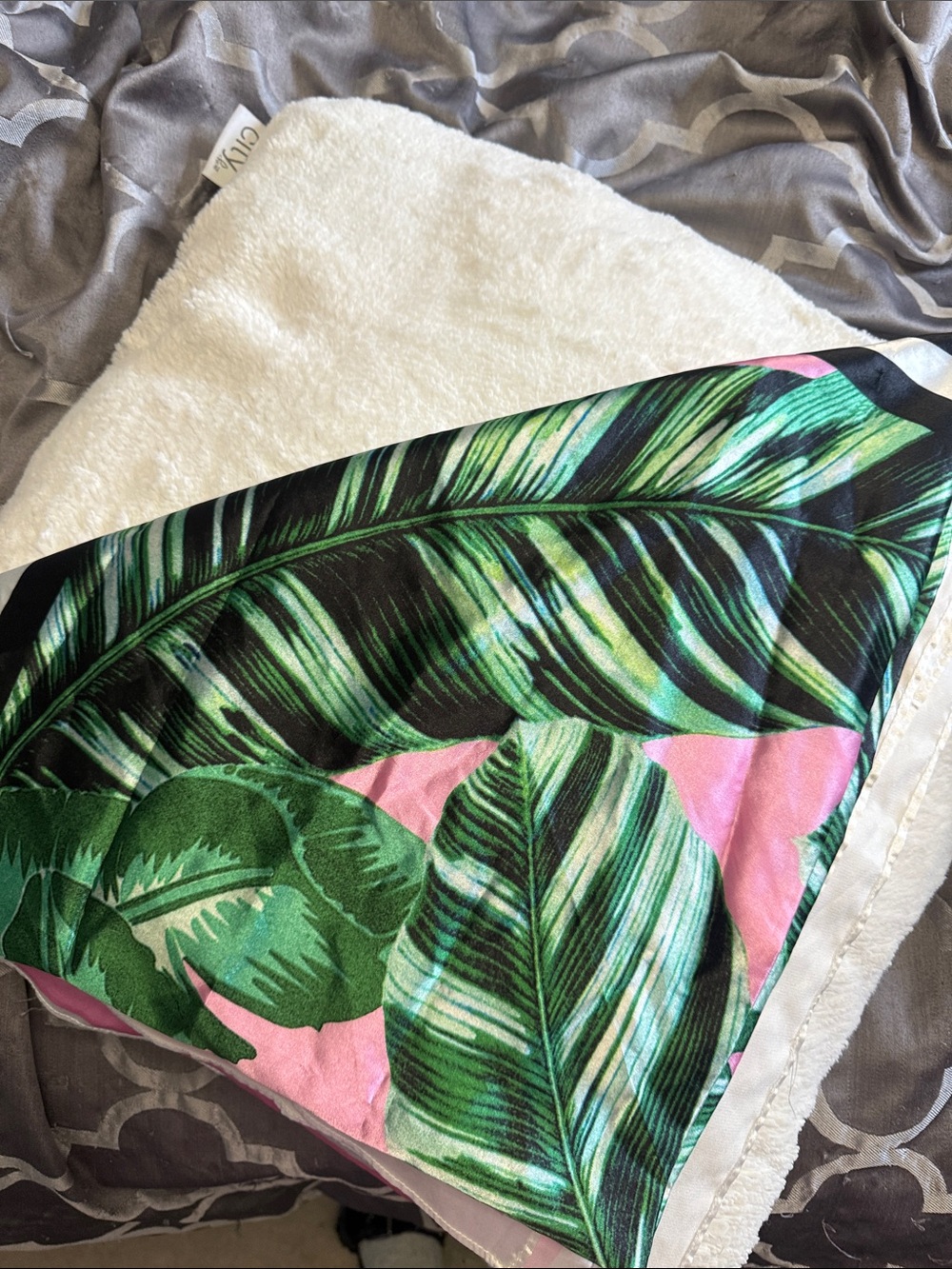 Pretty little thing, multi way, silk scarf